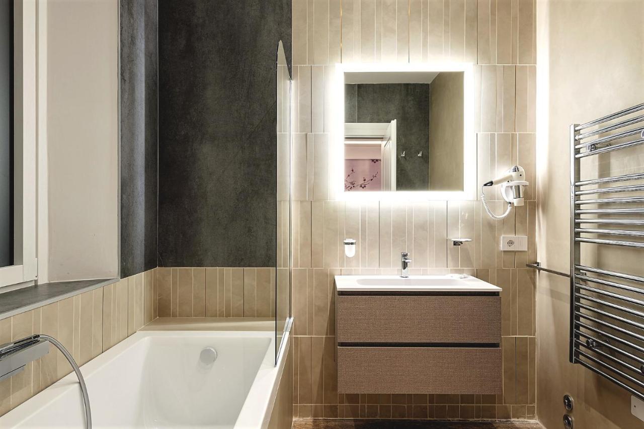 Petit Hotel Прато Экстерьер фото