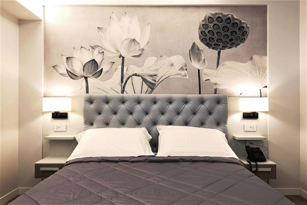 Petit Hotel Прато Экстерьер фото